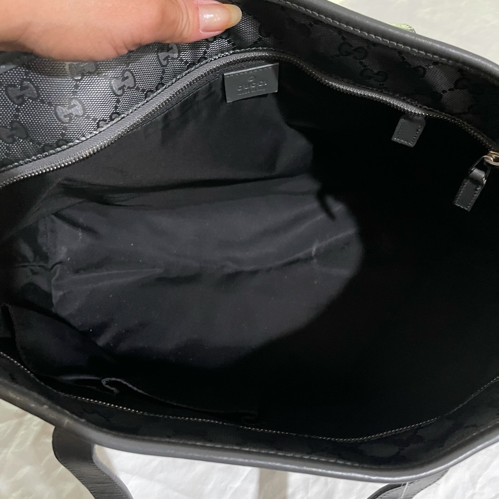 Authentic Gucci bag - Picture 7 of 8